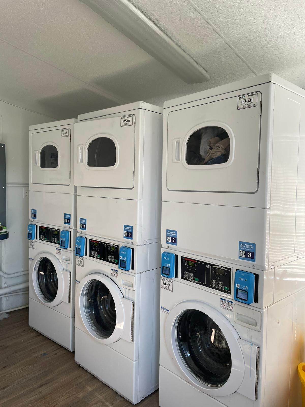 Laundry facility at Venice On The Lake RV Park